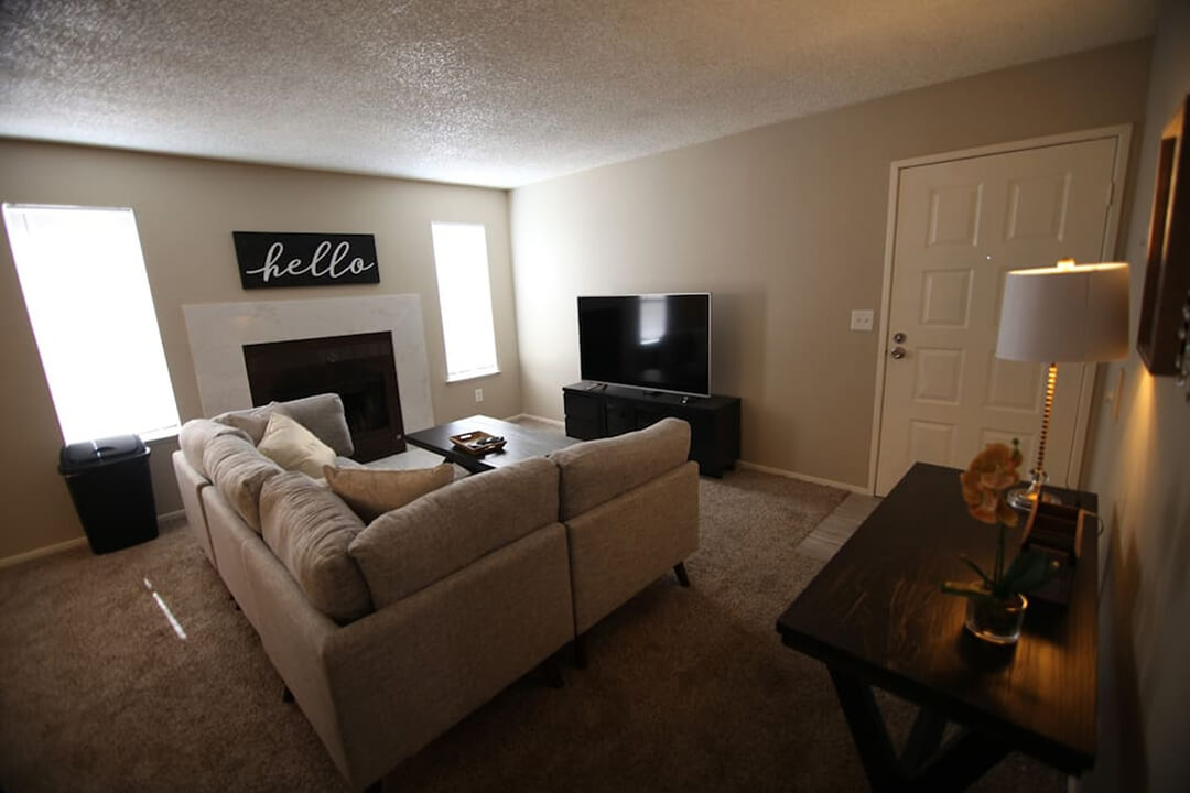 35% off special - Convenient Condo