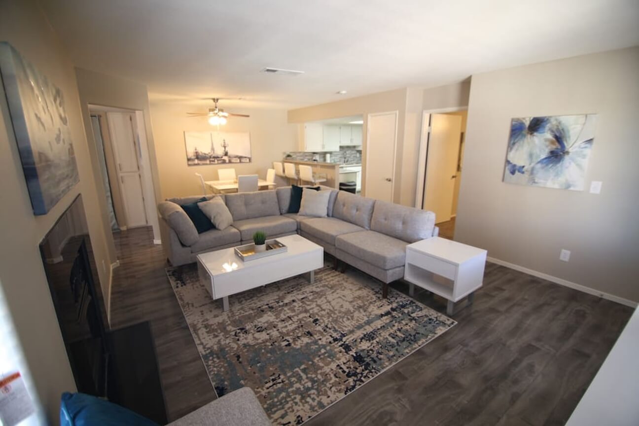 35% off special - Classy 2 Bedroom Condo!