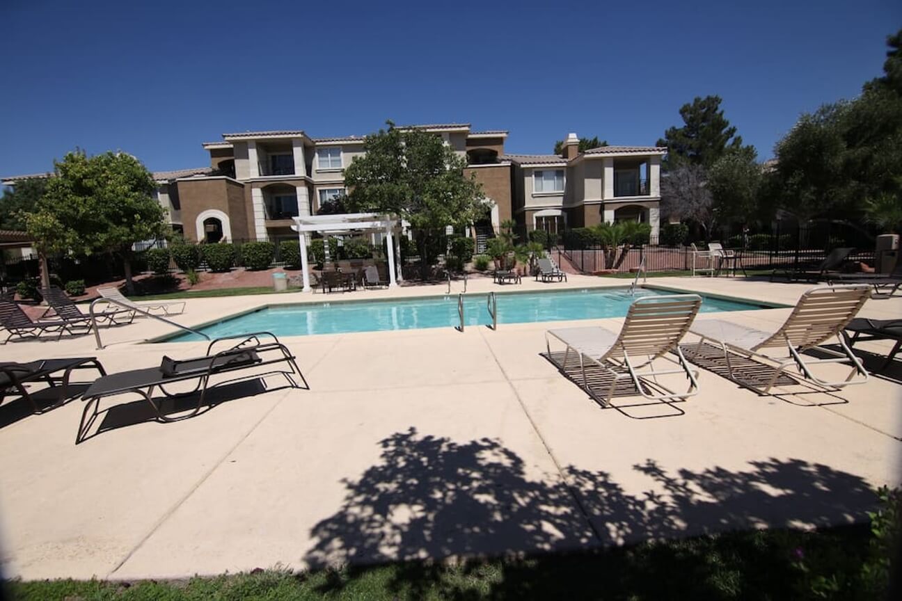 Scenic Condo/ Henderson with Views - Gym and Gated