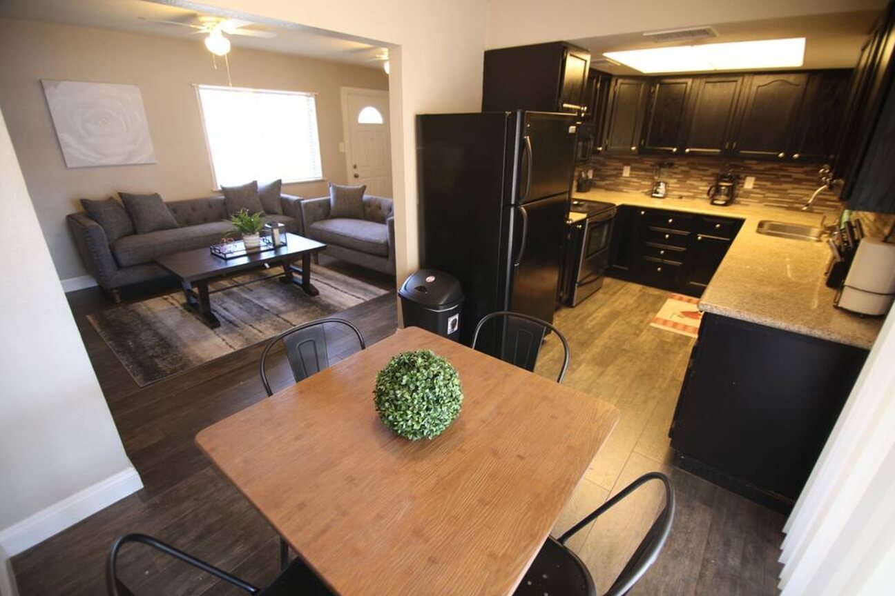 35% off special - Charming 2 Bedroom House