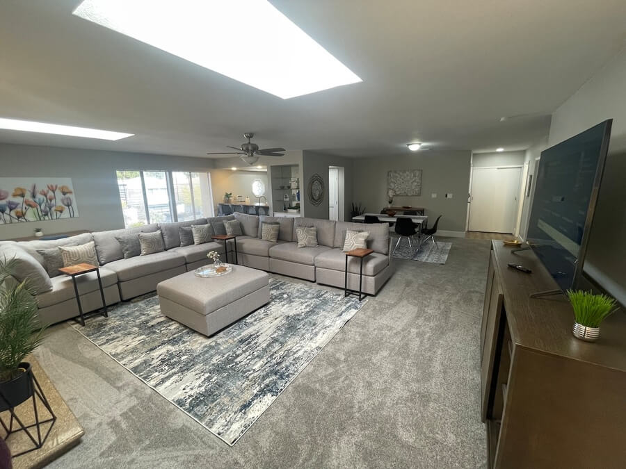 Gated- LV Country Club Sleeps 8